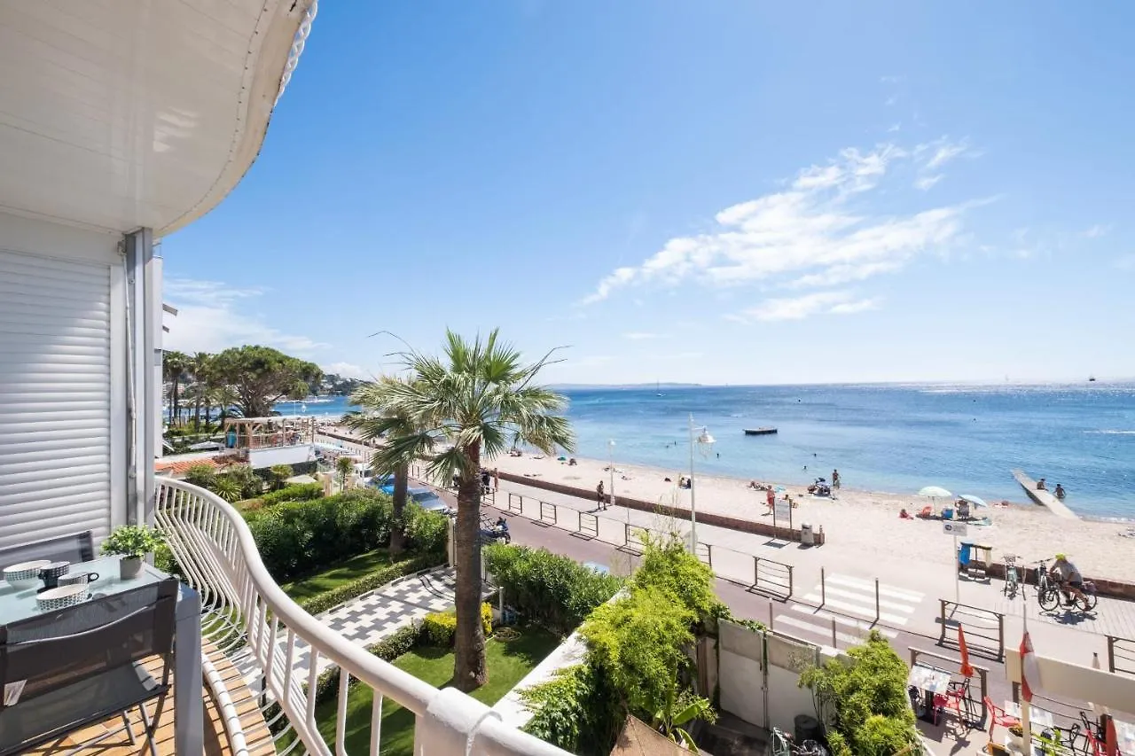 Rare! 2-Br Seafront Apartment 칸느